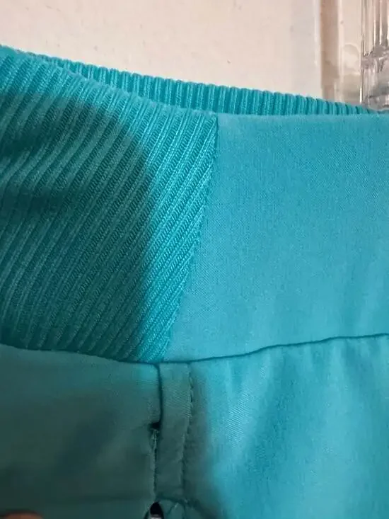 Chico's Zenergy Blue Ruched Ankle Pull On Crop Pants Size 3 US 16 - Picture 4 of 5